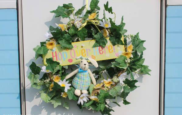 lively wreath
